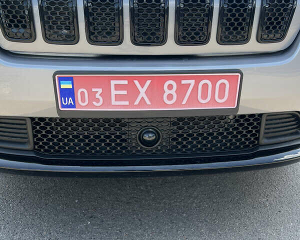 Сірий Джип Cherokee, об'ємом двигуна 3.2 л та пробігом 93 тис. км за 19999 $, фото 5 на Automoto.ua