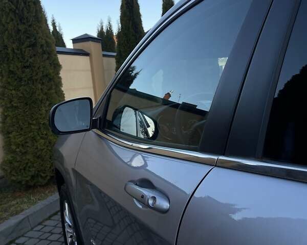 Сірий Джип Cherokee, об'ємом двигуна 3.24 л та пробігом 17 тис. км за 22950 $, фото 19 на Automoto.ua