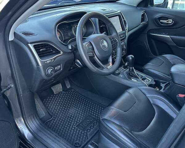 Серый Джип Чероки, объемом двигателя 3.2 л и пробегом 49 тыс. км за 22500 $, фото 25 на Automoto.ua