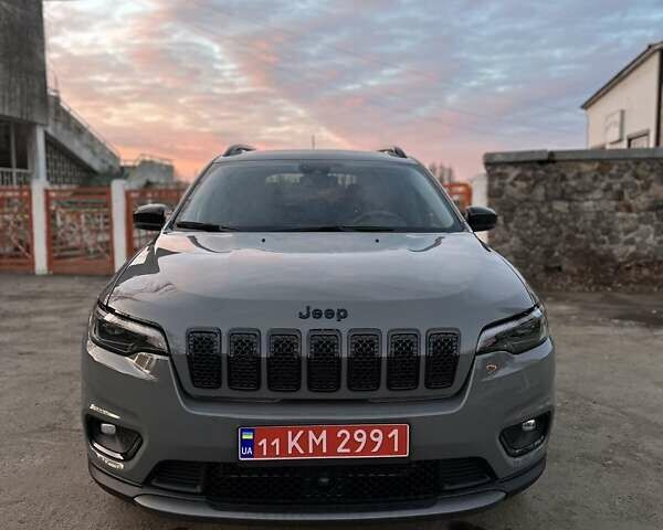 Сірий Джип Cherokee, об'ємом двигуна 3.24 л та пробігом 55 тис. км за 21800 $, фото 3 на Automoto.ua
