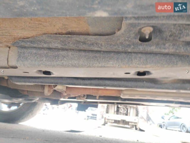 Серый Джип Чероки, объемом двигателя 3.2 л и пробегом 154 тыс. км за 9000 $, фото 1 на Automoto.ua