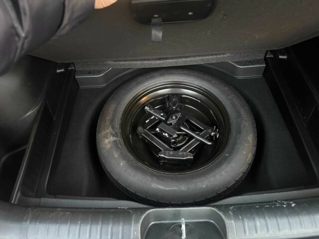 Серый Джип Чероки, объемом двигателя 3.2 л и пробегом 55 тыс. км за 21800 $, фото 9 на Automoto.ua