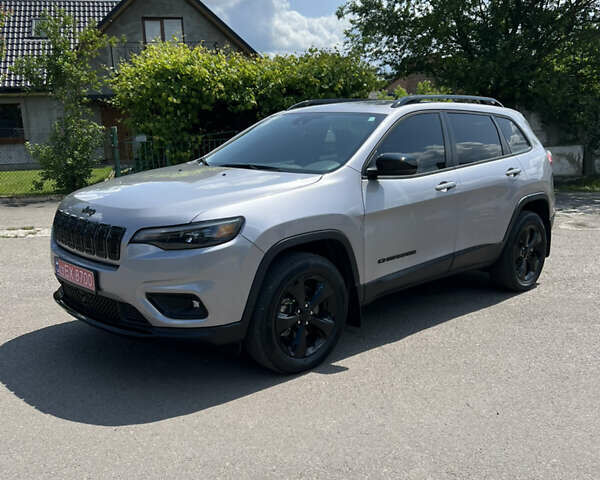 Сірий Джип Cherokee, об'ємом двигуна 3.2 л та пробігом 93 тис. км за 19999 $, фото 1 на Automoto.ua