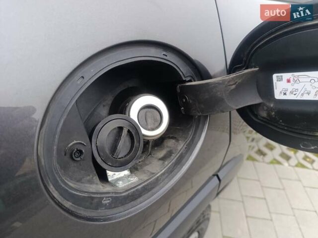 Серый Джип Чероки, объемом двигателя 3.24 л и пробегом 82 тыс. км за 28000 $, фото 36 на Automoto.ua