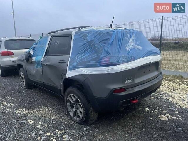 Серый Джип Чероки, объемом двигателя 3.2 л и пробегом 154 тыс. км за 9000 $, фото 15 на Automoto.ua