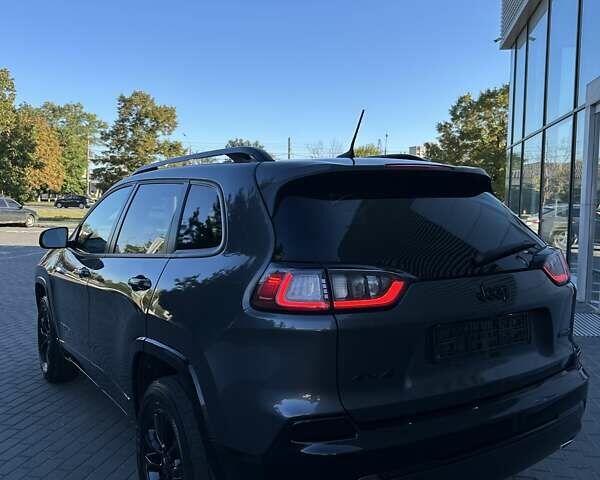 Серый Джип Чероки, объемом двигателя 3.2 л и пробегом 49 тыс. км за 22500 $, фото 9 на Automoto.ua