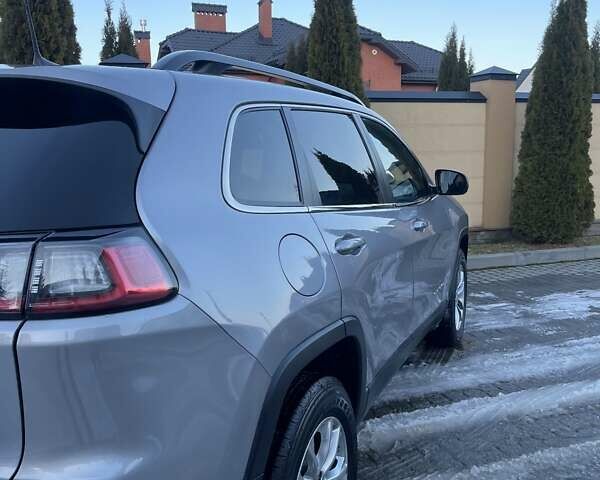 Сірий Джип Cherokee, об'ємом двигуна 3.24 л та пробігом 17 тис. км за 22950 $, фото 16 на Automoto.ua