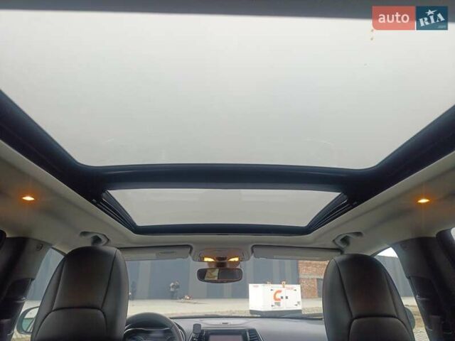 Серый Джип Чероки, объемом двигателя 3.24 л и пробегом 82 тыс. км за 28000 $, фото 30 на Automoto.ua