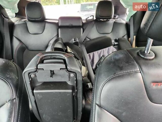 Серый Джип Чероки, объемом двигателя 3.2 л и пробегом 154 тыс. км за 9000 $, фото 11 на Automoto.ua