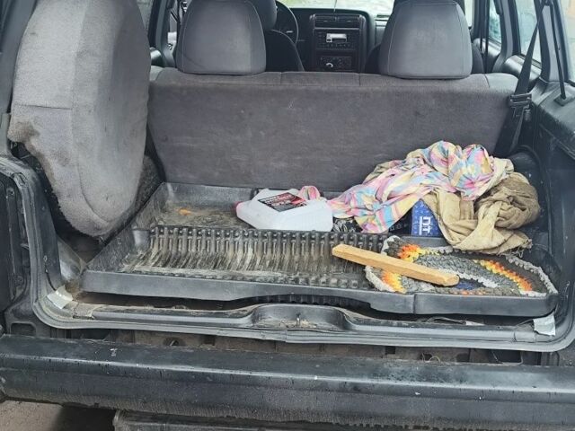 Синій Джип Cherokee, об'ємом двигуна 0 л та пробігом 179 тис. км за 3100 $, фото 4 на Automoto.ua