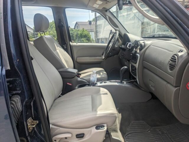 Синій Джип Cherokee, об'ємом двигуна 0 л та пробігом 225 тис. км за 5000 $, фото 6 на Automoto.ua