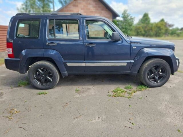 Синий Джип Чероки, объемом двигателя 2.8 л и пробегом 241 тыс. км за 5600 $, фото 3 на Automoto.ua