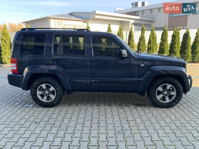 Синій Джип Cherokee, об'ємом двигуна 2.77 л та пробігом 259 тис. км за 10800 $, фото 4 на Automoto.ua