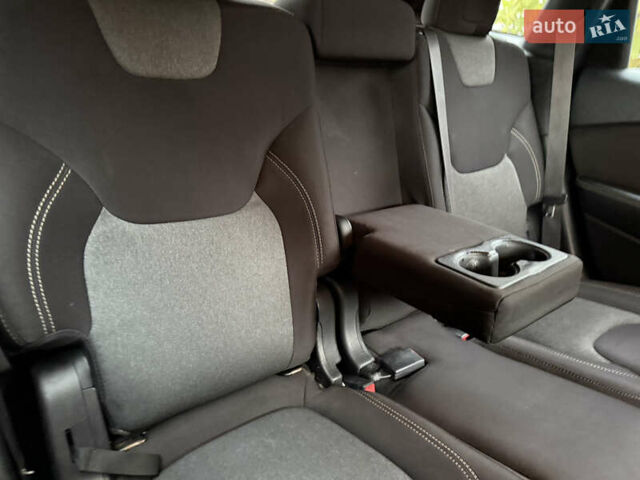 Джип Cherokee 2014 у Дніпро (Дніпропетровську) на Automoto.ua Синій Джип Cherokee, об'ємом двигуна 2.36 л та пробігом 199 тис. км за 10499 $, фото 9 на Automoto.ua