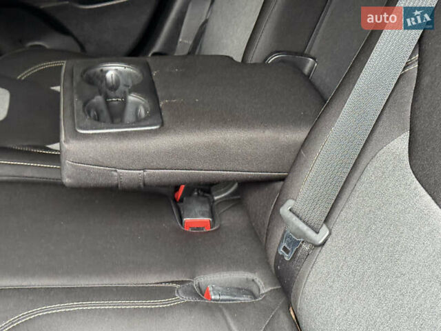 Джип Cherokee 2014 у Дніпро (Дніпропетровську) на Automoto.ua Синій Джип Cherokee, об'ємом двигуна 2.36 л та пробігом 199 тис. км за 10499 $, фото 57 на Automoto.ua