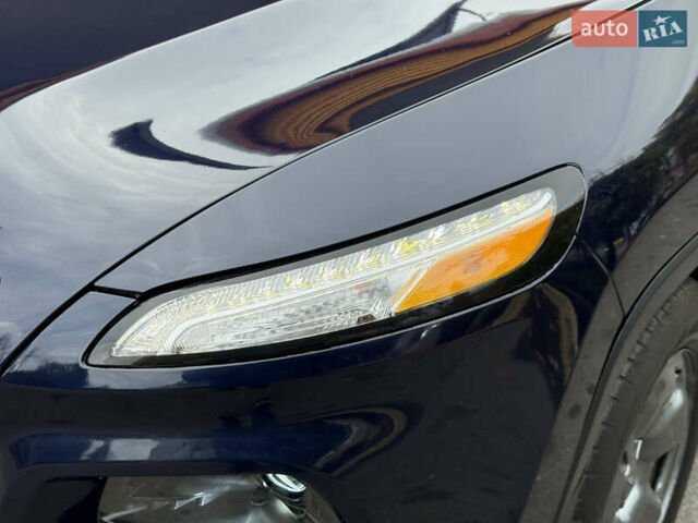 Джип Cherokee 2014 у Дніпро (Дніпропетровську) на Automoto.ua Синій Джип Cherokee, об'ємом двигуна 2.36 л та пробігом 199 тис. км за 10499 $, фото 14 на Automoto.ua