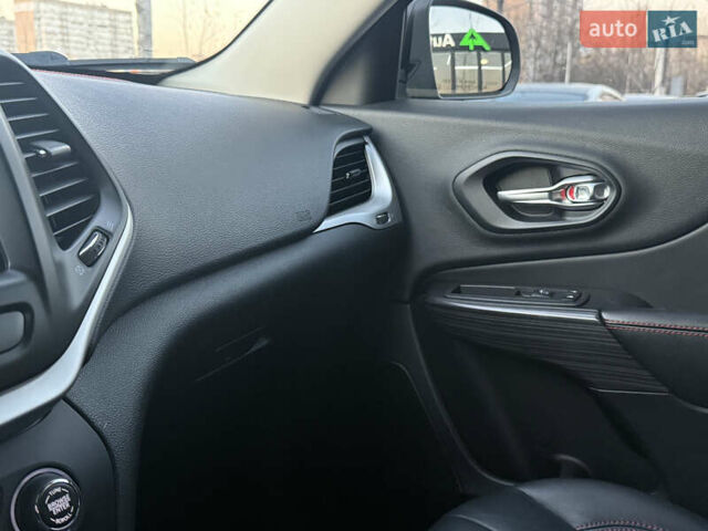 Синий Джип Чероки, объемом двигателя 3.24 л и пробегом 195 тыс. км за 15777 $, фото 35 на Automoto.ua