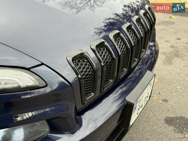 Джип Cherokee 2014 у Дніпро (Дніпропетровську) на Automoto.ua Синій Джип Cherokee, об'ємом двигуна 2.36 л та пробігом 199 тис. км за 10499 $, фото 36 на Automoto.ua