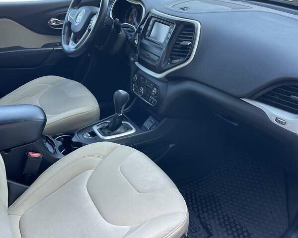 Синій Джип Cherokee, об'ємом двигуна 2.36 л та пробігом 168 тис. км за 12500 $, фото 11 на Automoto.ua