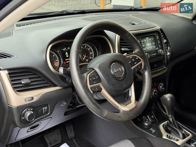 Джип Cherokee 2014 у Дніпро (Дніпропетровську) на Automoto.ua Синій Джип Cherokee, об'ємом двигуна 2.36 л та пробігом 199 тис. км за 10499 $, фото 41 на Automoto.ua