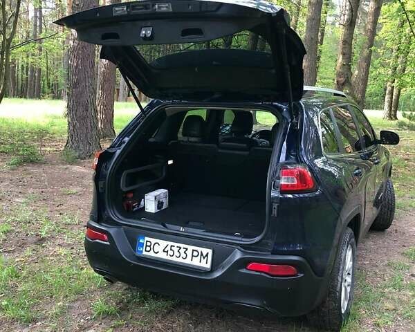Синий Джип Чероки, объемом двигателя 2.36 л и пробегом 129 тыс. км за 14500 $, фото 3 на Automoto.ua