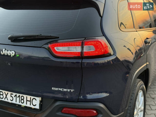 Синий Джип Чероки, объемом двигателя 2.36 л и пробегом 136 тыс. км за 11550 $, фото 50 на Automoto.ua