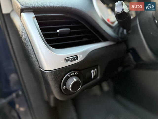 Синий Джип Чероки, объемом двигателя 2.36 л и пробегом 136 тыс. км за 11550 $, фото 34 на Automoto.ua