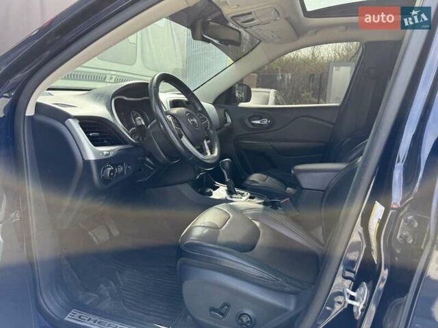 Синій Джип Cherokee, об'ємом двигуна 3.24 л та пробігом 184 тис. км за 13200 $, фото 24 на Automoto.ua