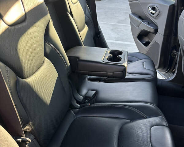 Синій Джип Cherokee, об'ємом двигуна 2.36 л та пробігом 275 тис. км за 13499 $, фото 12 на Automoto.ua