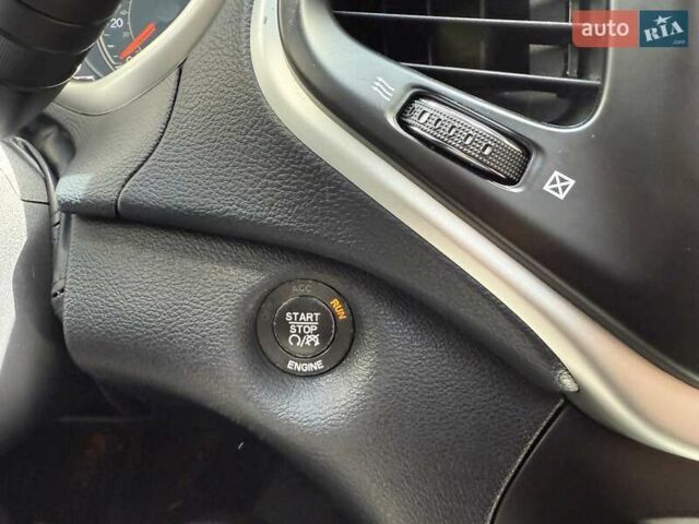 Синій Джип Cherokee, об'ємом двигуна 3.24 л та пробігом 184 тис. км за 12999 $, фото 39 на Automoto.ua