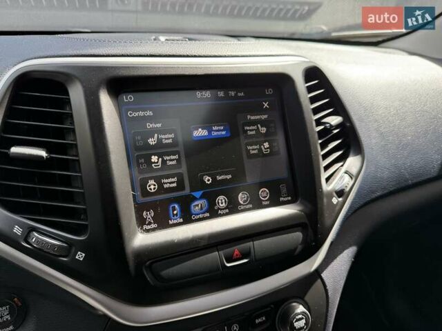 Синій Джип Cherokee, об'ємом двигуна 3.24 л та пробігом 184 тис. км за 12999 $, фото 37 на Automoto.ua