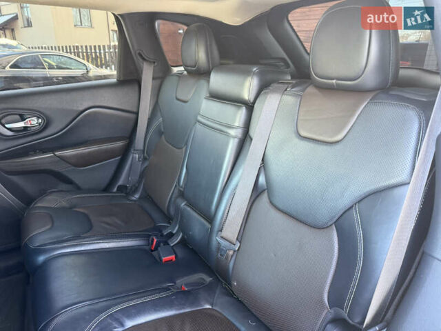 Синій Джип Cherokee, об'ємом двигуна 3.24 л та пробігом 185 тис. км за 13500 $, фото 53 на Automoto.ua