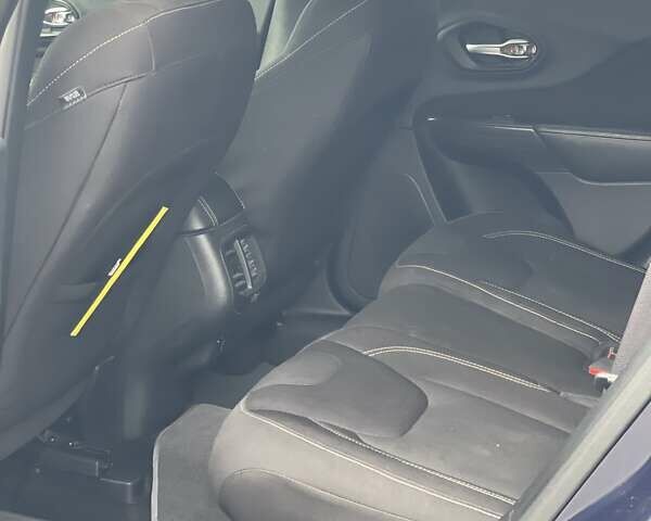 Синий Джип Чероки, объемом двигателя 3.24 л и пробегом 174 тыс. км за 11000 $, фото 23 на Automoto.ua