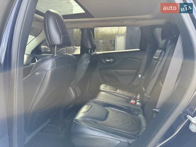 Синій Джип Cherokee, об'ємом двигуна 3.24 л та пробігом 184 тис. км за 13200 $, фото 49 на Automoto.ua