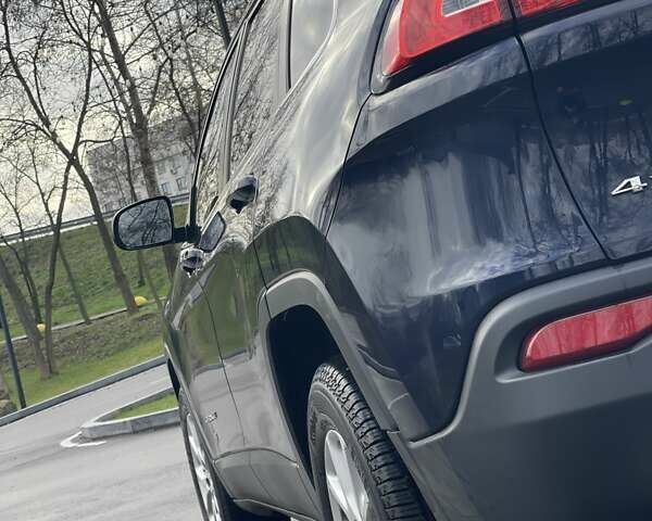 Синий Джип Чероки, объемом двигателя 3.24 л и пробегом 174 тыс. км за 11000 $, фото 7 на Automoto.ua