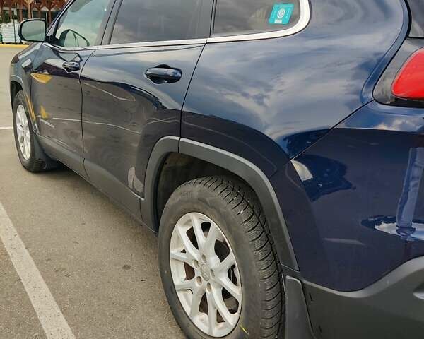 Синий Джип Чероки, объемом двигателя 3.24 л и пробегом 165 тыс. км за 15000 $, фото 5 на Automoto.ua