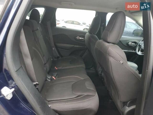 Джип Чероки 2015 в Хмельницком на Automoto.ua Синий Джип Чероки, объемом двигателя 3.24 л и пробегом 129 тыс. км за 1700 $, фото 10 на Automoto.ua