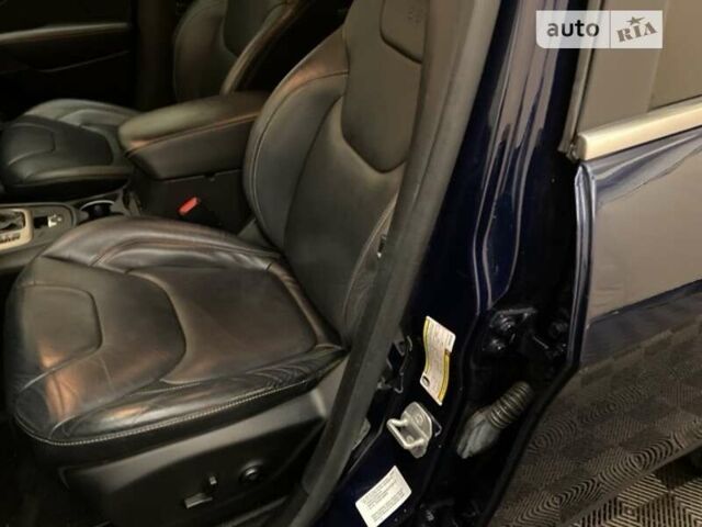 Синій Джип Cherokee, об'ємом двигуна 2.4 л та пробігом 75 тис. км за 3000 $, фото 9 на Automoto.ua