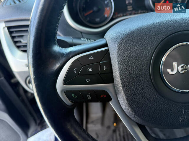 Синій Джип Cherokee, об'ємом двигуна 3.24 л та пробігом 185 тис. км за 13500 $, фото 48 на Automoto.ua