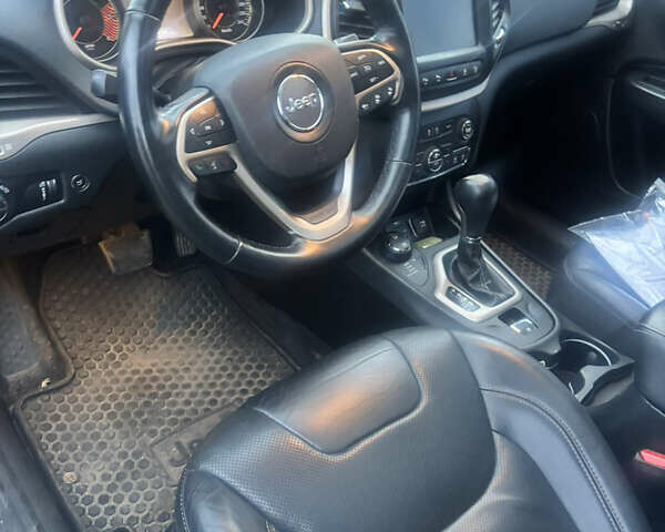 Синий Джип Чероки, объемом двигателя 1.96 л и пробегом 195 тыс. км за 15200 $, фото 9 на Automoto.ua