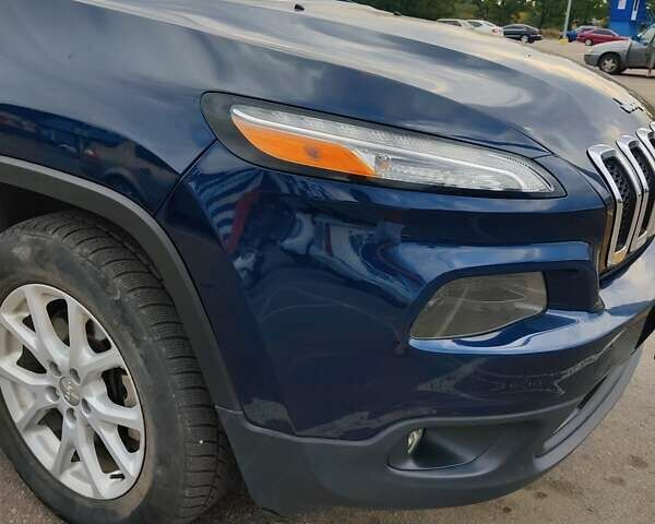 Синий Джип Чероки, объемом двигателя 3.24 л и пробегом 165 тыс. км за 15000 $, фото 4 на Automoto.ua