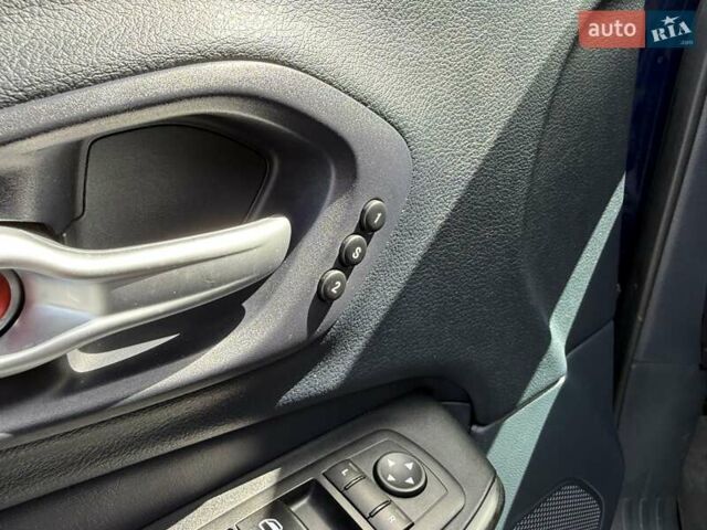 Синій Джип Cherokee, об'ємом двигуна 3.24 л та пробігом 184 тис. км за 12999 $, фото 28 на Automoto.ua