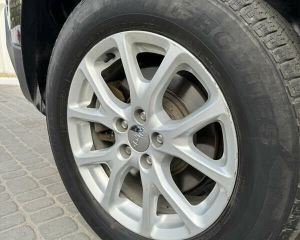 Синий Джип Чероки, объемом двигателя 2.36 л и пробегом 137 тыс. км за 14700 $, фото 23 на Automoto.ua