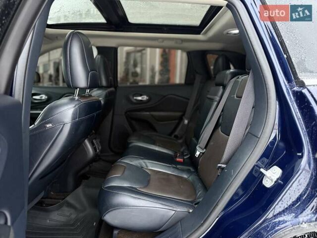 Синий Джип Чероки, объемом двигателя 3.24 л и пробегом 184 тыс. км за 12999 $, фото 43 на Automoto.ua