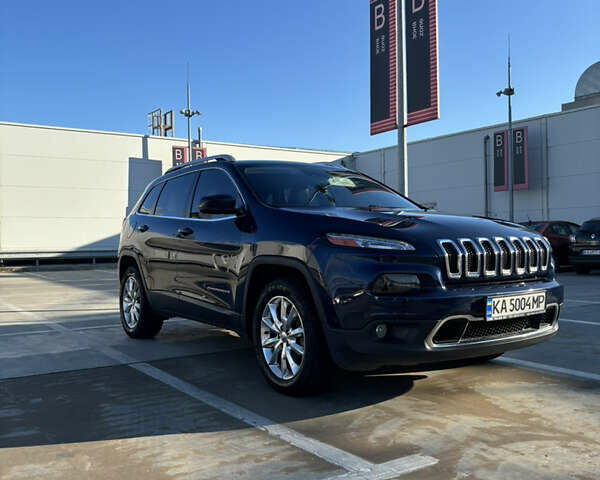 Джип Чероки 2015 в Киеве на Automoto.ua Синий Джип Чероки, объемом двигателя 2.36 л и пробегом 275 тыс. км за 13499 $, фото 8 на Automoto.ua