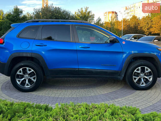 Синий Джип Чероки, объемом двигателя 3.2 л и пробегом 113 тыс. км за 16350 $, фото 7 на Automoto.ua