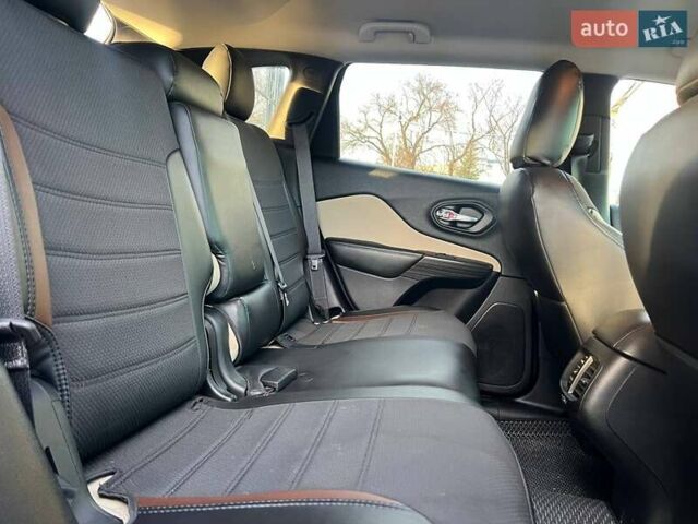 Синій Джип Cherokee, об'ємом двигуна 2.4 л та пробігом 86 тис. км за 15900 $, фото 23 на Automoto.ua