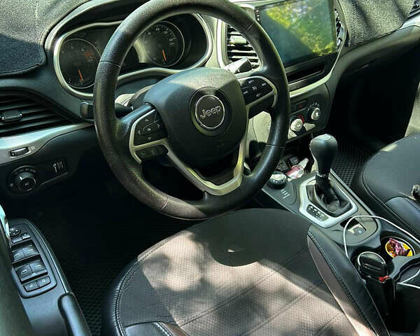 Синій Джип Cherokee, об'ємом двигуна 2.36 л та пробігом 86 тис. км за 15200 $, фото 11 на Automoto.ua