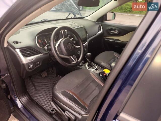 Синій Джип Cherokee, об'ємом двигуна 2.36 л та пробігом 86 тис. км за 15200 $, фото 7 на Automoto.ua