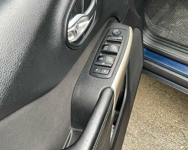 Синий Джип Чероки, объемом двигателя 2.36 л и пробегом 206 тыс. км за 13600 $, фото 22 на Automoto.ua